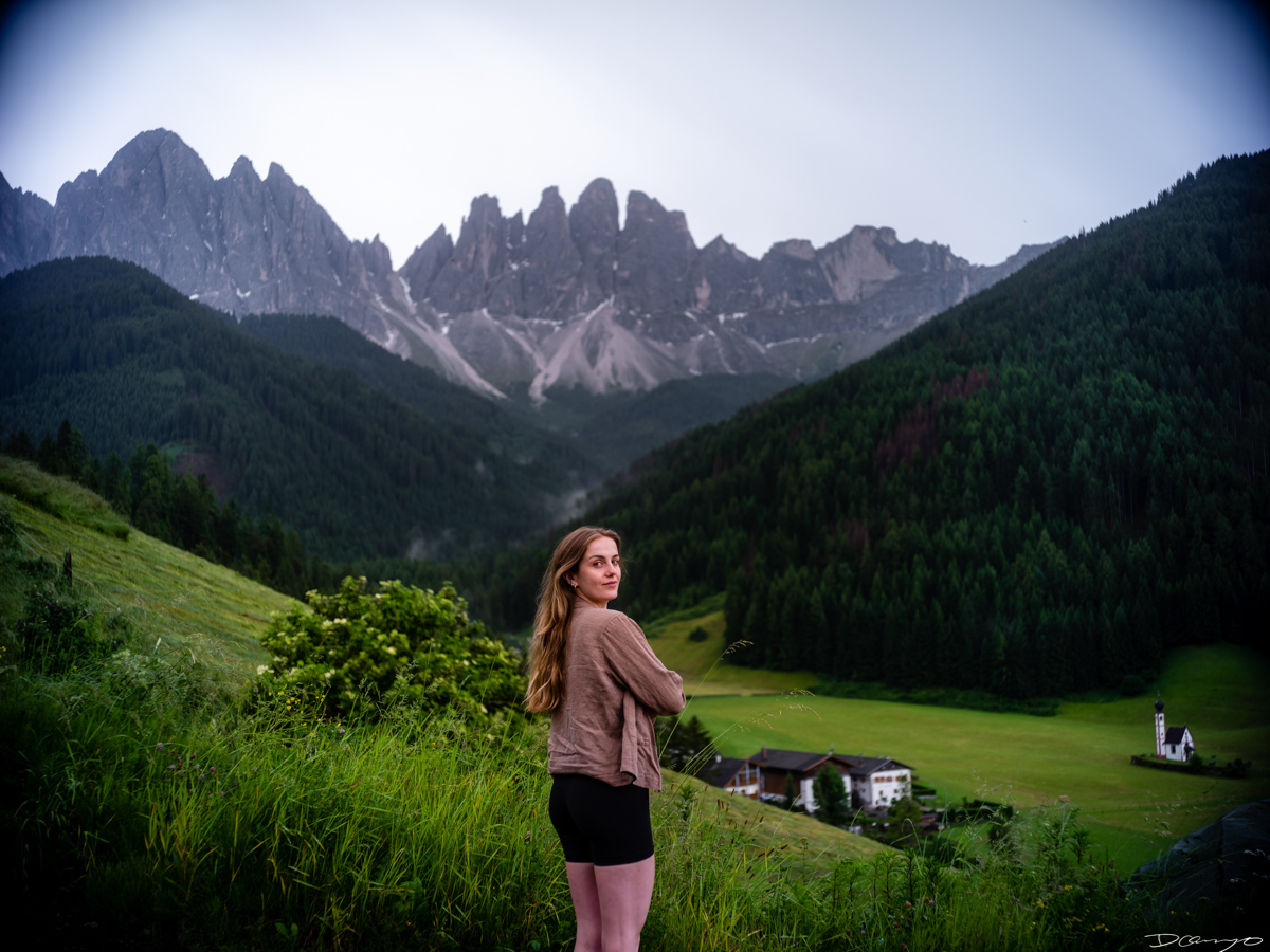 Photos from a trip through Italy in Summer of 2023. Locations include Rome, Florence, Tuscany, Castello di Bossi in Chianti, Siena, San Gimignano, Sirmione on Lake Garda, Bologna, Gudon, Italian Dolomites, Seceda, Cadini di Misurina, and Venice.